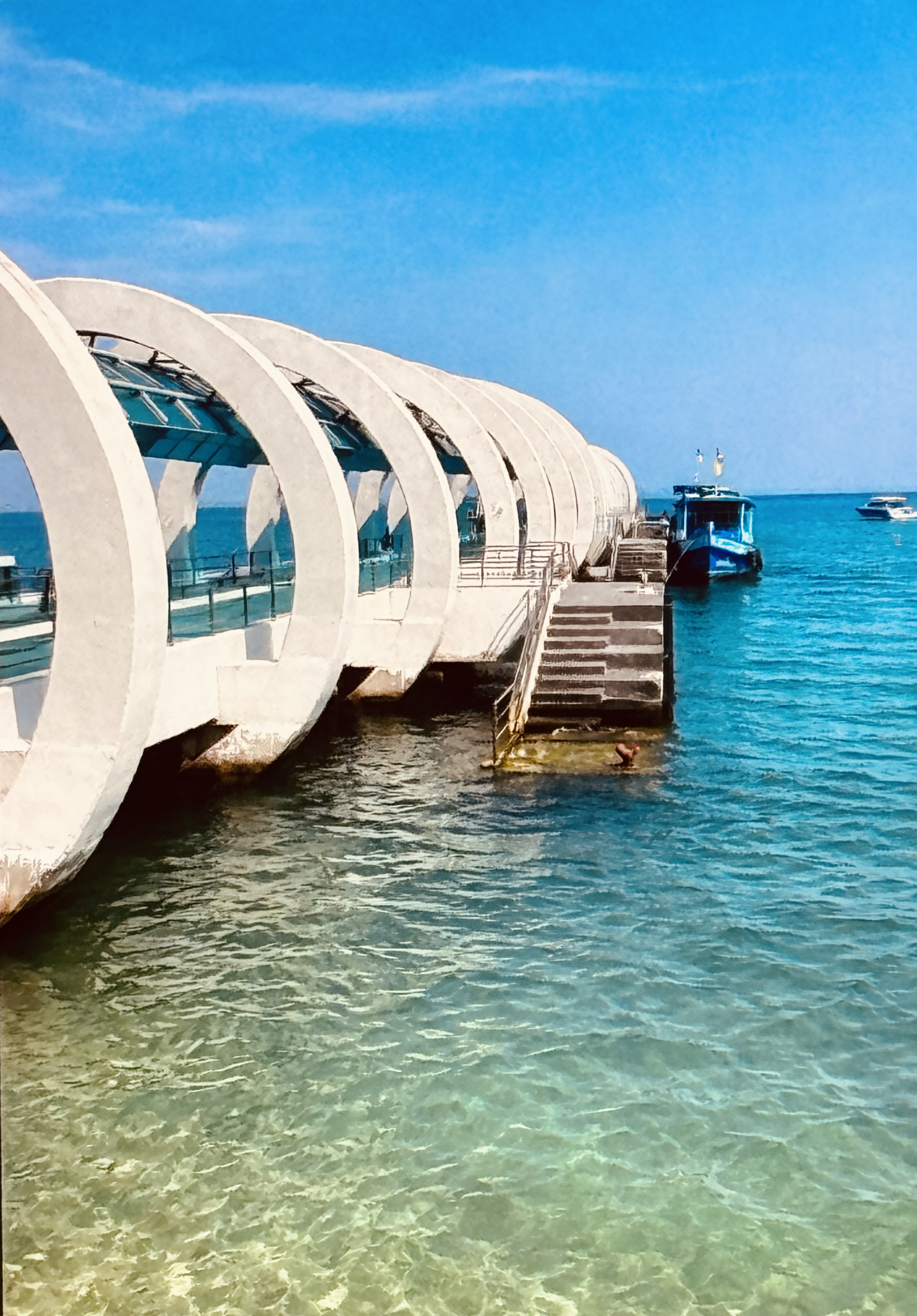 Nadan Pier is the typical entry point to Koh Samet.