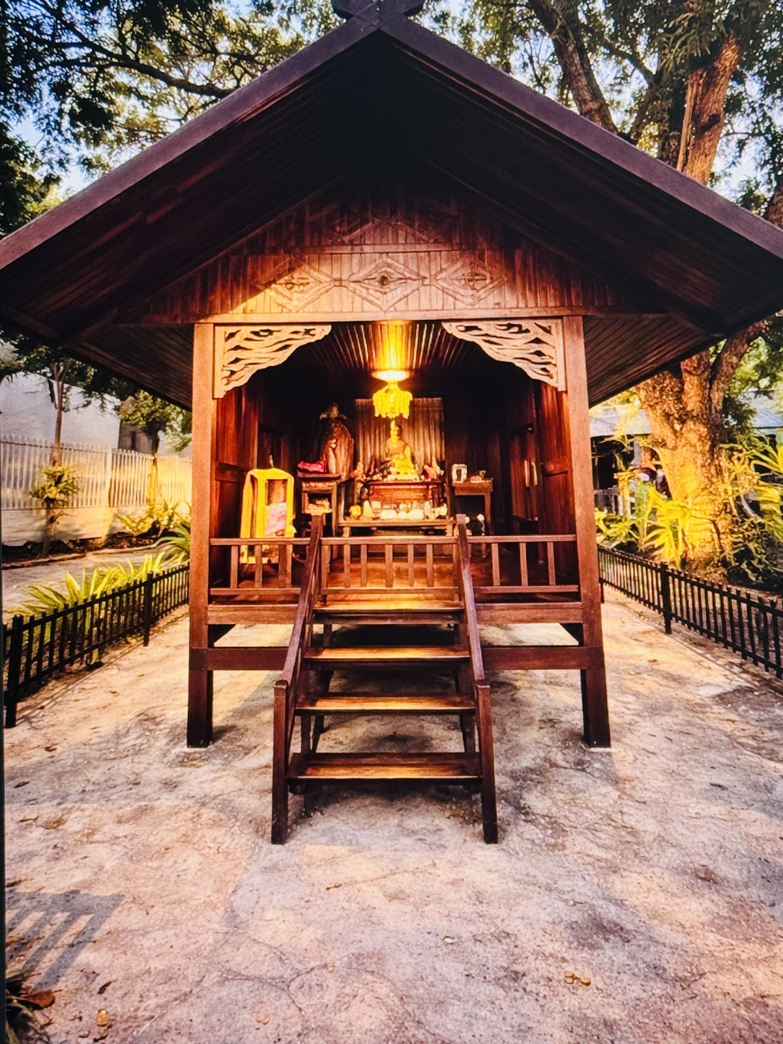 Sai Kawe is booming with life, but there are places where you can still enjoy the vibe.